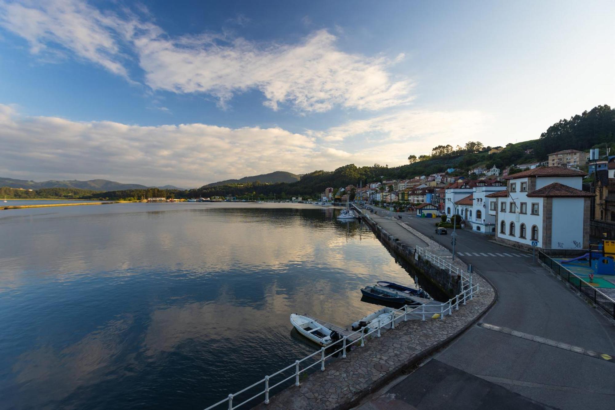 Sea Breeze And Beautiful Views! Apartment Muros De Nalon Exterior photo